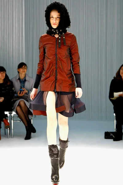 Look 11